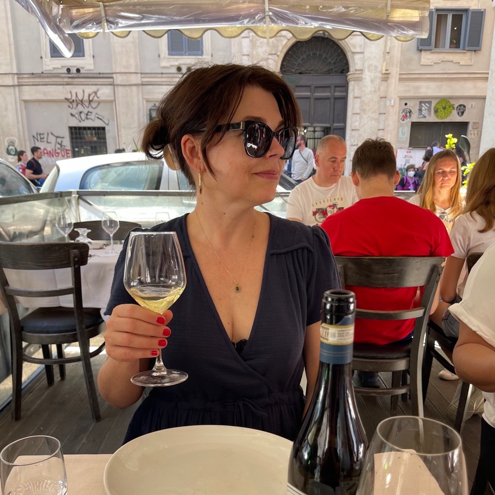Meet your Posher, Jennifer
